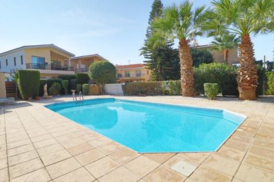 Detached Villa For Sale  in  Peyia Village