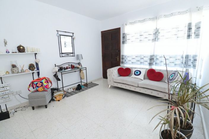 Image No.9-2 Bed Villa for sale