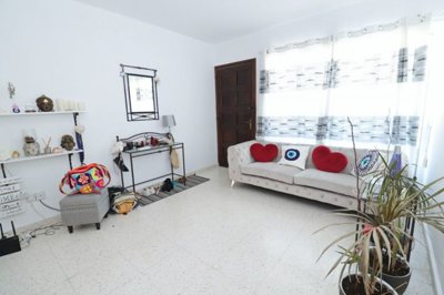 Detached Villa For Sale  in  Peyia Village