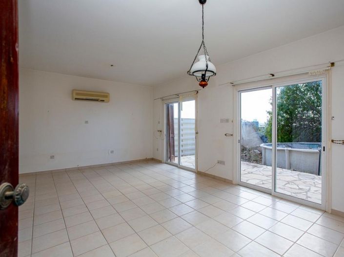 Image No.5-Villa for sale