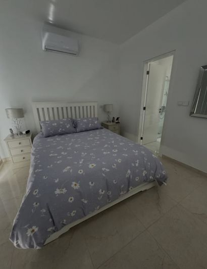 Image No.10-7 Bed Villa for sale