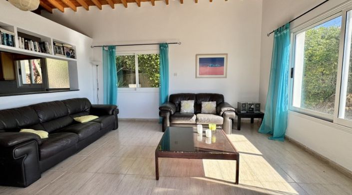 Image No.9-2 Bed Bungalow for sale