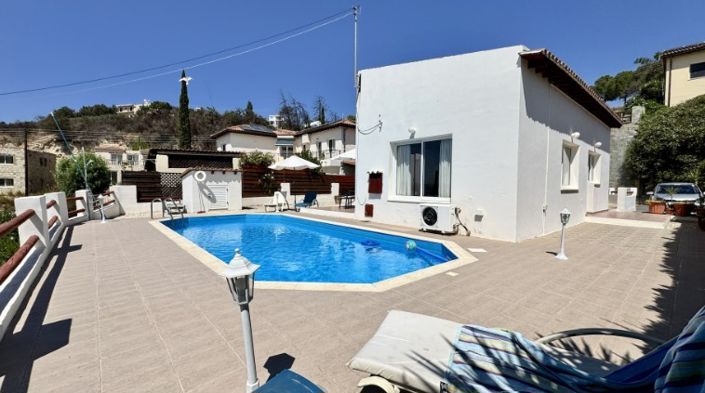 Image No.2-2 Bed Bungalow for sale