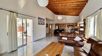 Detached Villa For Sale  in  Select Location