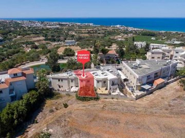 1 - Kissonerga, Townhouse