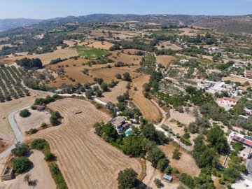 Field - Pano Akourdaleia, Paphos