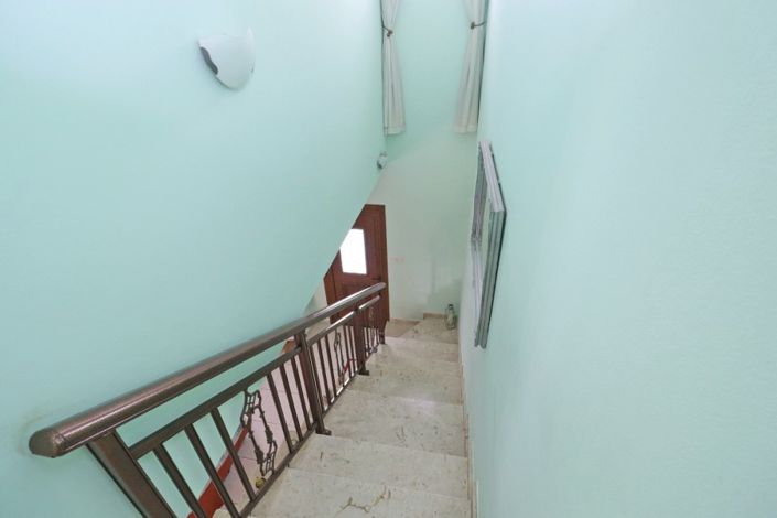 Image No.10-2 Bed Villa for sale