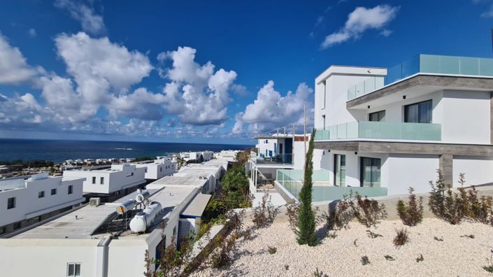 Image No.1-3 Bed Villa for sale