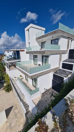 Image No.2-3 Bed Villa for sale