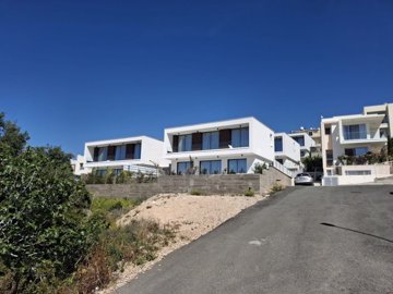 Detached Villa For Sale  in  Select Location