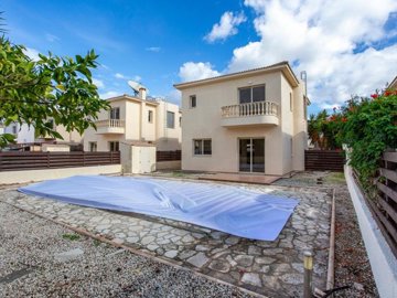 Detached Villa For Sale  in  Mandria