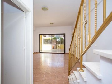 Town House For Sale  in  Kato Pafos
