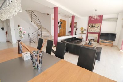 Detached Villa For Sale  in  Peyia Village