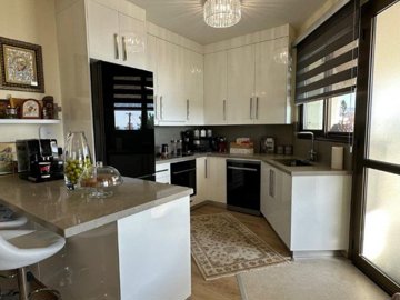 Detached Villa For Sale  in  Select Location