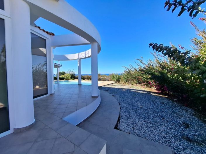 Image No.3-3 Bed Villa for sale