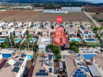 House - Ayia Irini Beach Villas - Mandria, Paphos