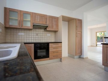 House - Ayia Irini Beach Villas - Mandria, Paphos