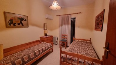 Town House For Sale  in  Chlorakas