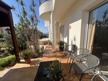Town House For Sale  in  Chlorakas