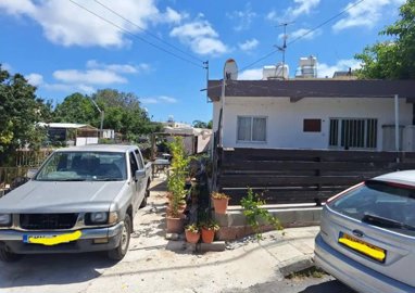 Bungalow For Sale  in  Chlorakas