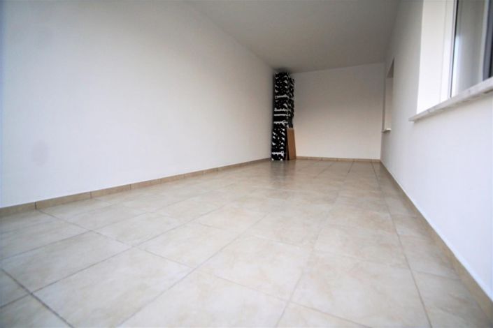 Image No.7-3 Bed Villa for sale