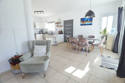 Detached Villa For Sale  in  Peyia Village