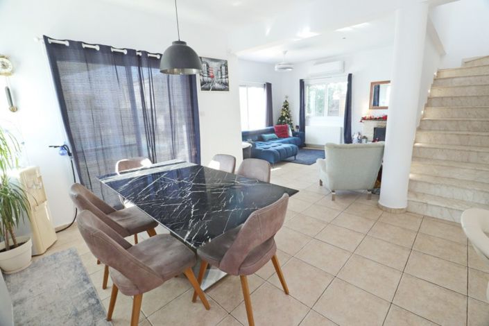 Image No.9-4 Bed Villa for sale