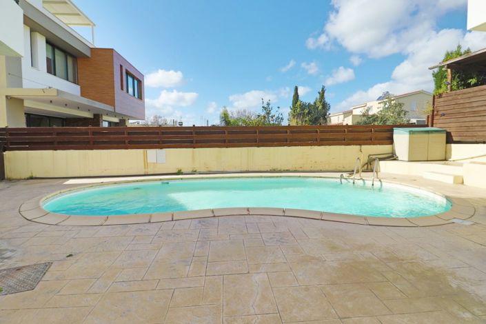 Image No.4-2 Bed Townhouse for sale