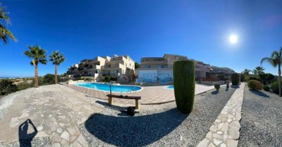 Ground Floor Apartment  For Sale  in  Mesa Chorio