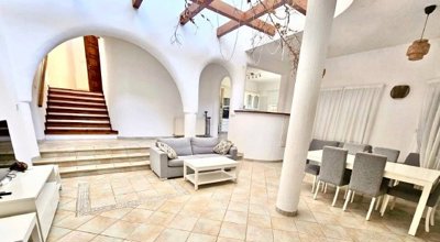 Detached Villa For Sale  in  Select Location