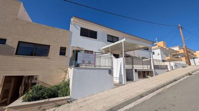 Two-Storey 2-Bedroom Apartment in Tala, Paphos