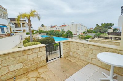 Town House For Sale  in  Peyia Village