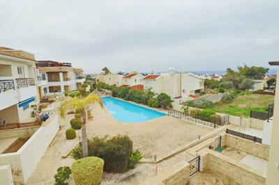 Town House For Sale  in  Peyia Village