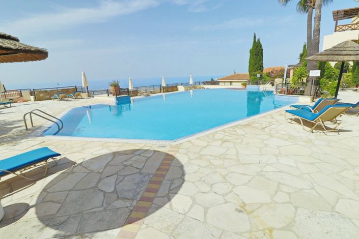 Image No.3-Appartement de 2 chambres à vendre à Tsada