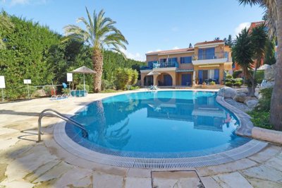 Town House For Sale  in  Chlorakas