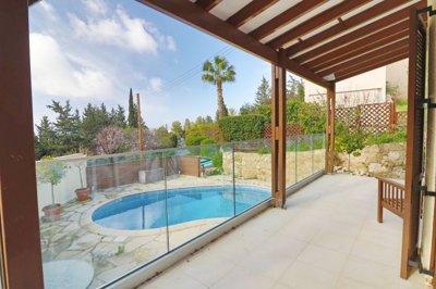 Detached Villa For Sale  in  Kamares