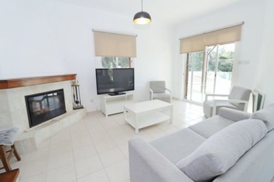 Detached Villa For Sale  in  Kamares