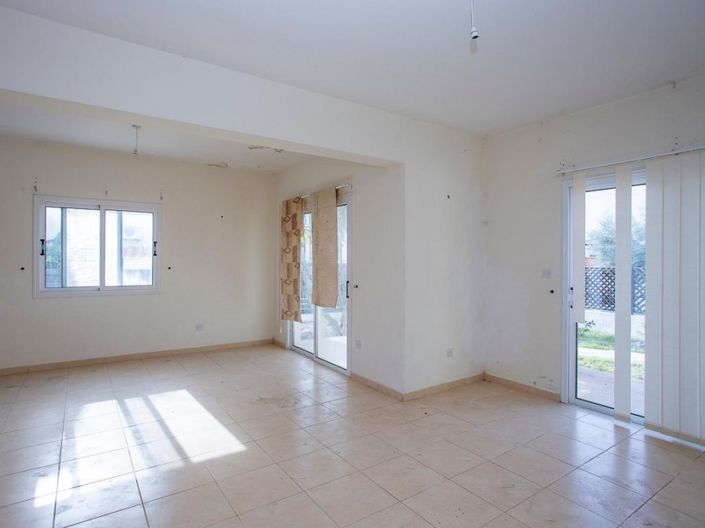 Image No.3-Villa for sale