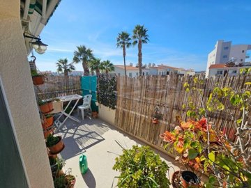 Apartment For Sale  in  Tombs of the Kings