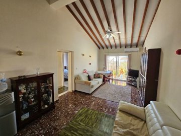 Apartment For Sale  in  Tombs of the Kings