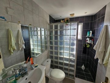 Apartment For Sale  in  Tombs of the Kings