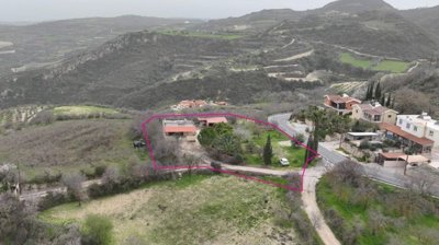 Detached ground-floor house in Theletra, Paphos