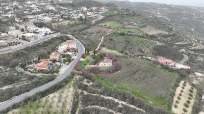 Detached ground-floor house in Theletra, Paphos