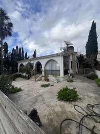 Bungalow For Sale  in  Chlorakas