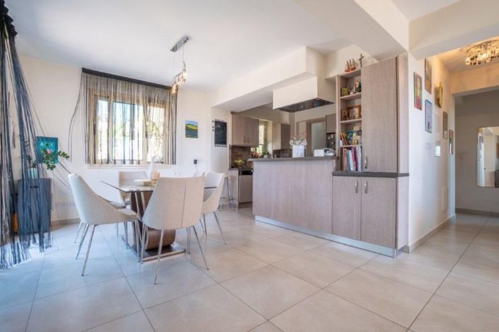 Image No.5-4 Bed Villa for sale