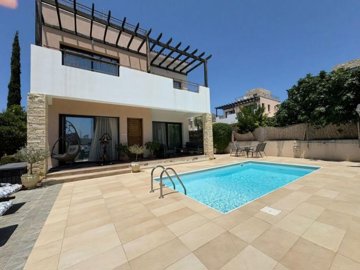 Detached Villa For Sale  in  Select Location