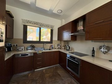 Detached Villa For Sale  in  Select Location