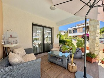 Detached Villa For Sale  in  Peyia Village