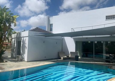 Detached Villa For Sale  in  Select Location