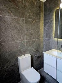 Apartment For Sale  in  Tombs of the Kings